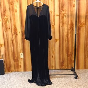 Modcloth Collectif  Black Velvet Morticia's Magnificence Maxi Dress Holiday